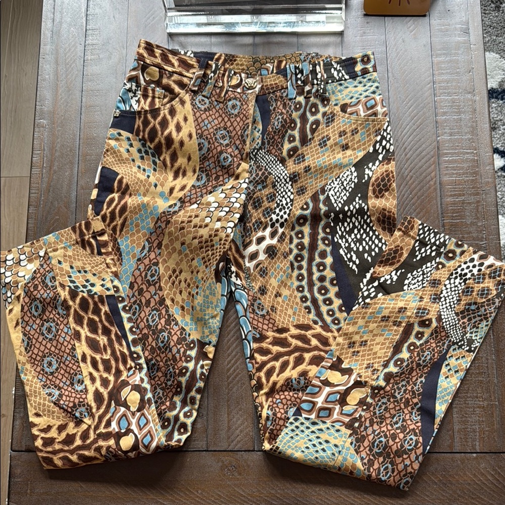 Preloved Versace Women's Multicolor Patterned Pants